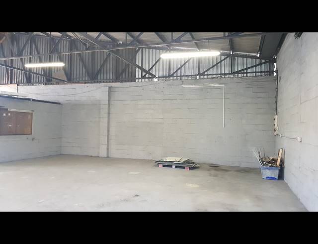 200M² FACTORY RENTED IN BLACKHEATH INDUSTRIAL